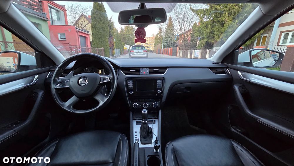 Skoda Octavia 1.6 TDI DPF DSG Elegance - 30