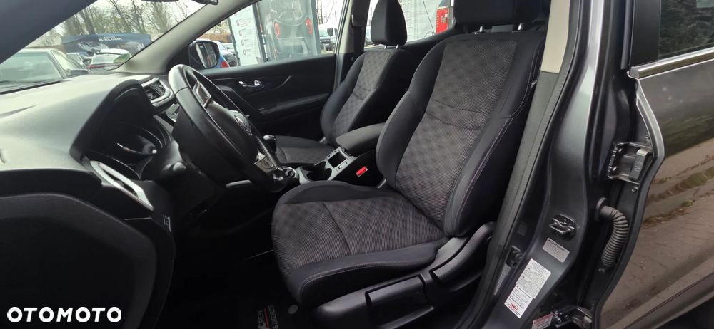 Nissan Qashqai 1.6 DCi Tekna+ - 26