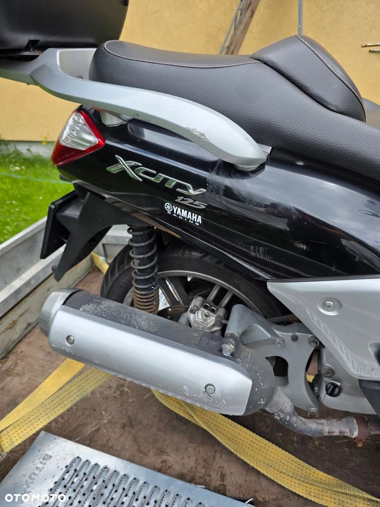 Yamaha X-max - 7