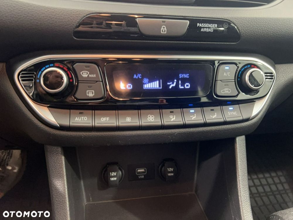 Hyundai i30 - 21