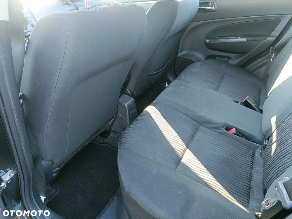 Suzuki Swift - 6