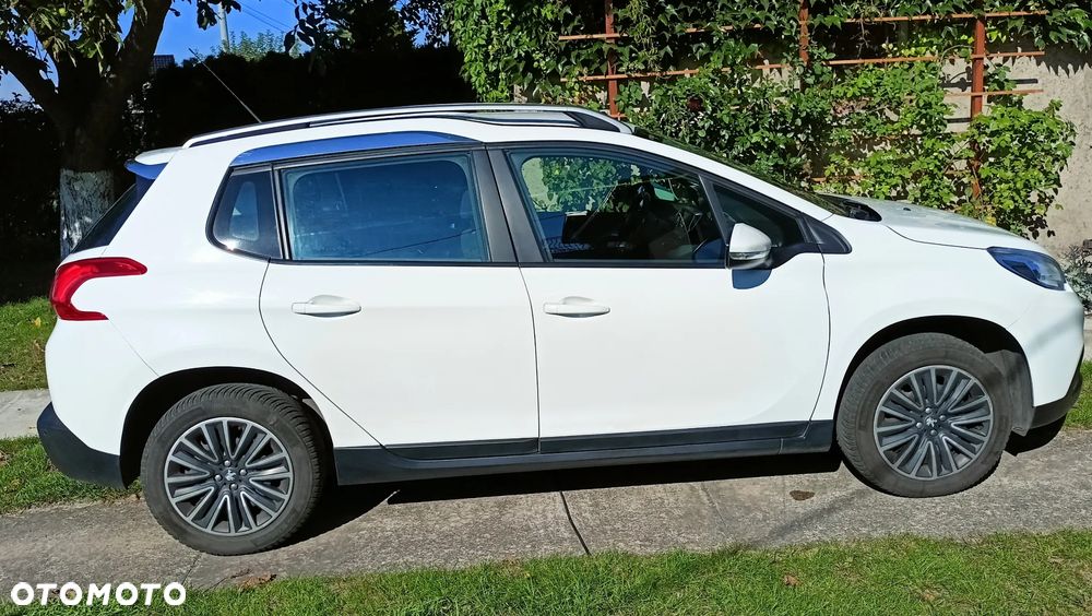 Peugeot 2008 1.2 Pure Tech Active - 5