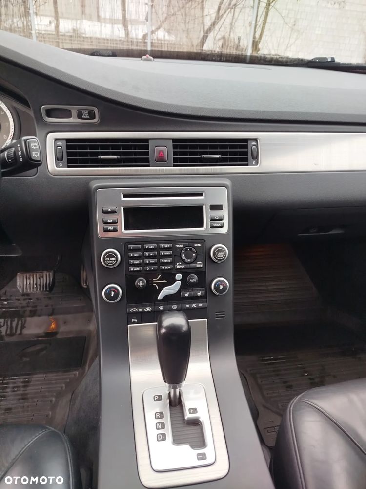 Volvo V70 - 37