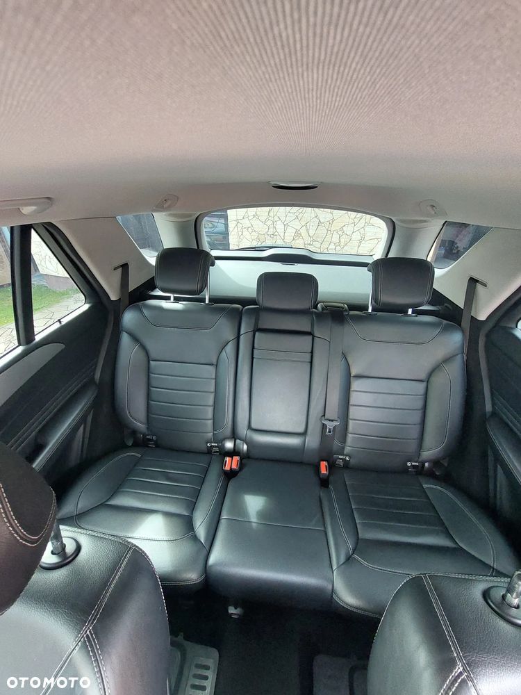 Mercedes-Benz ML - 22
