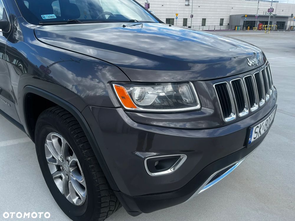 Jeep Grand Cherokee - 36