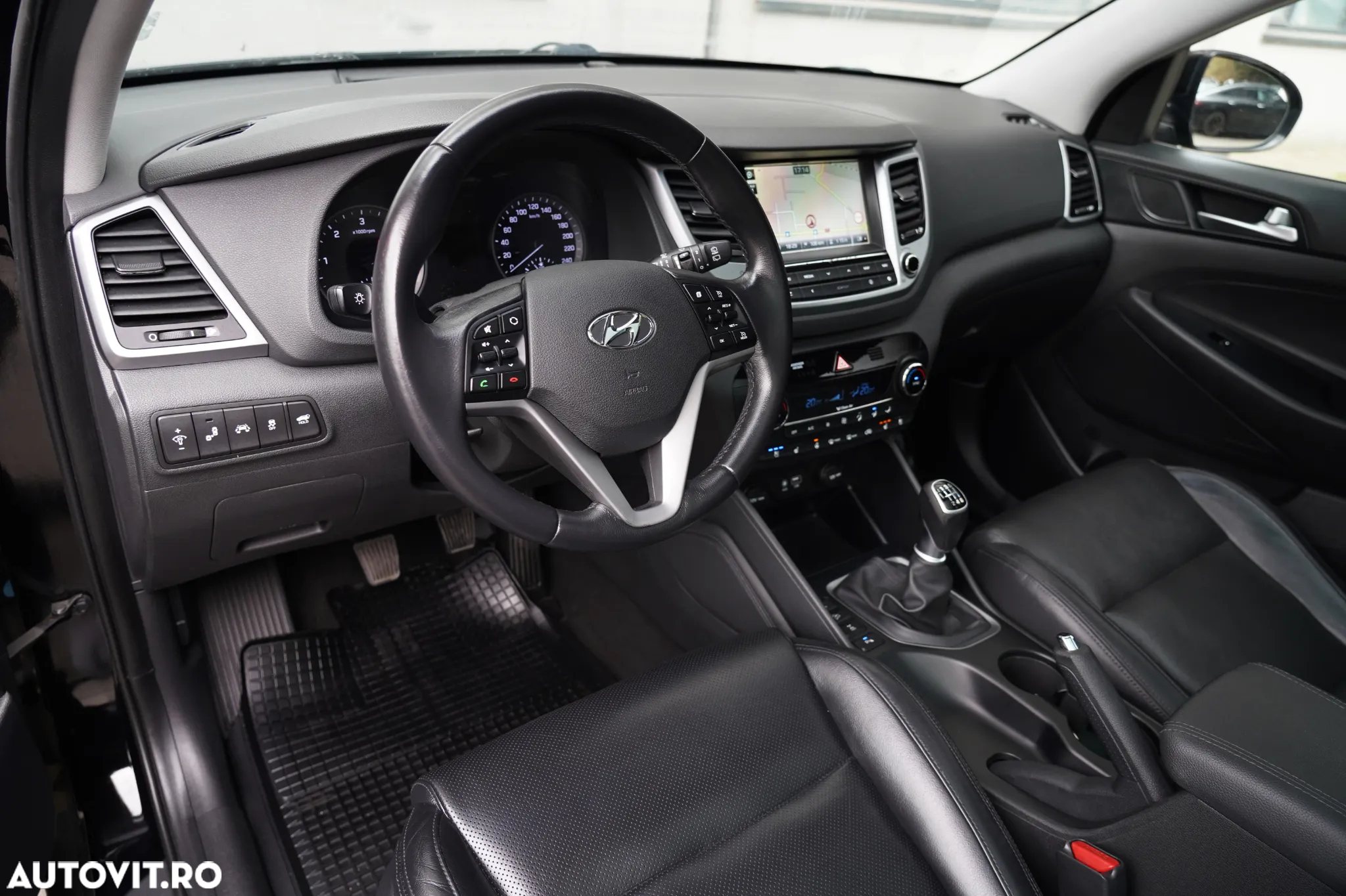 Hyundai Tucson 2.0 CRDI 4WD Style - 12