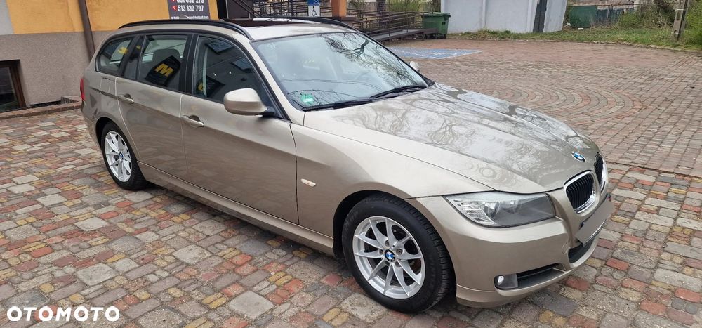 BMW Seria 3 320d DPF Edition Sport - 2