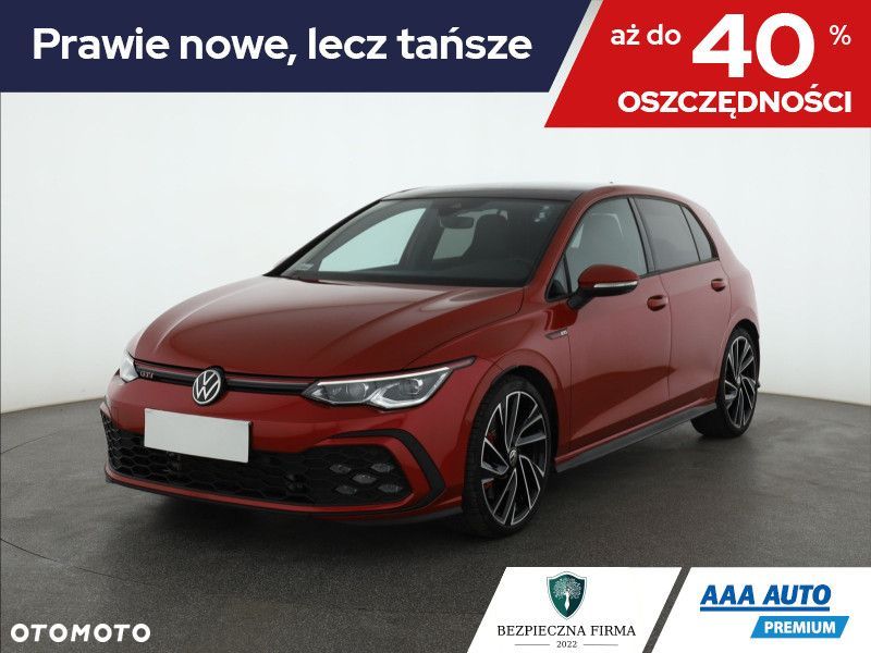 Volkswagen Golf - 1