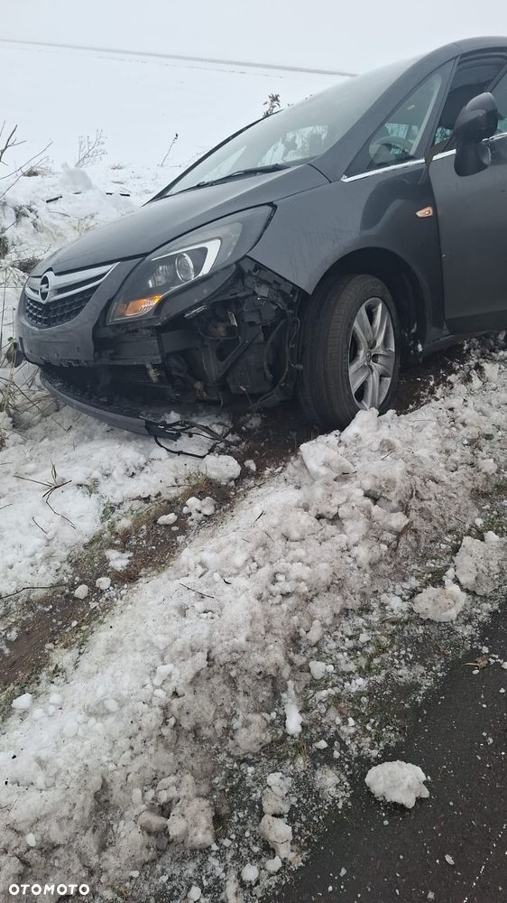 Opel Zafira - 4