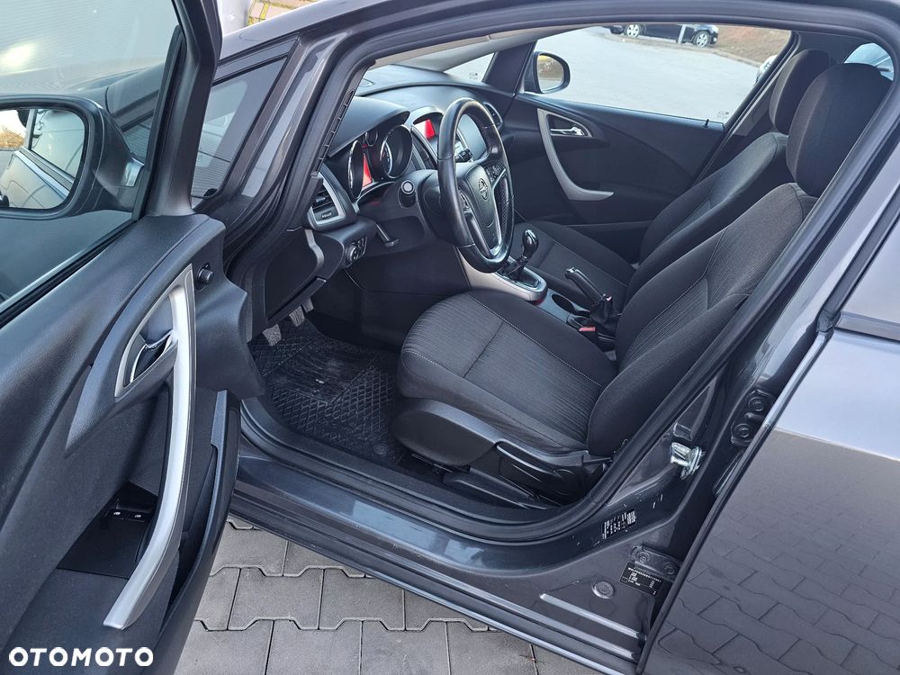 Opel Astra 1.4 Turbo Innovation - 25