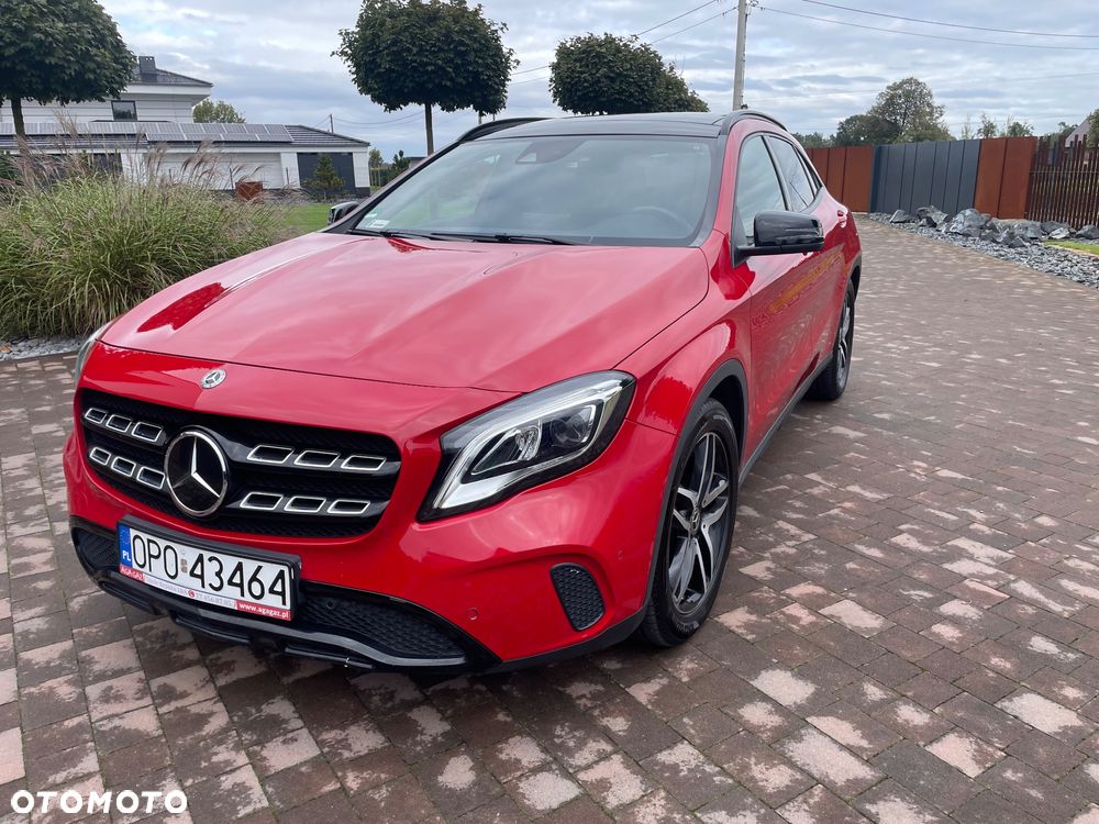 Mercedes-Benz GLA 200 7G-DCT Urban - 1