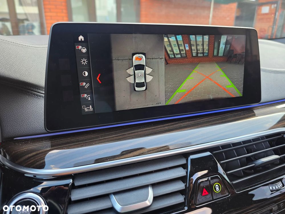 BMW Seria 5 - 38