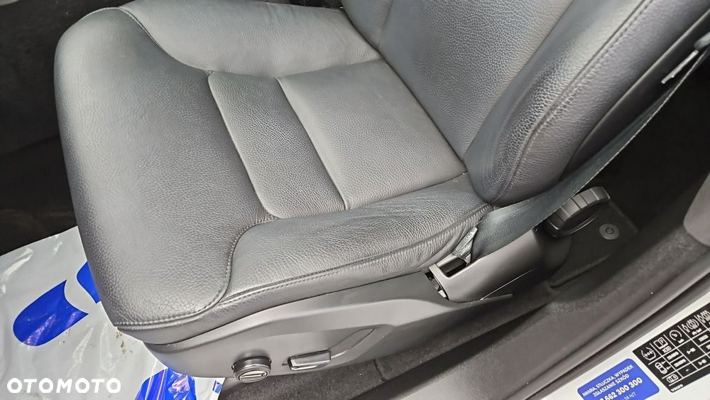 Volvo XC 60 B4 D Momentum Pro - 13