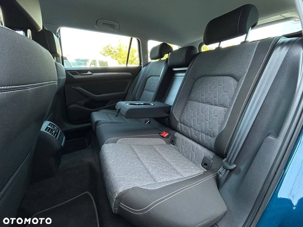 Volkswagen Passat Variant 1.5 TSI EVO Business - 19