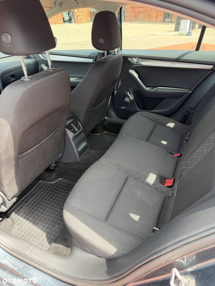 Skoda Octavia 1.5 TSI ACT Ambition - 8