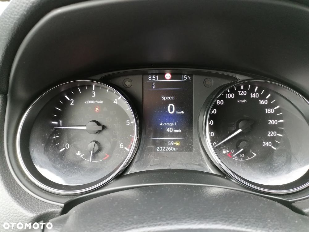 Nissan Qashqai 1.6 DCi N-Connecta - 17