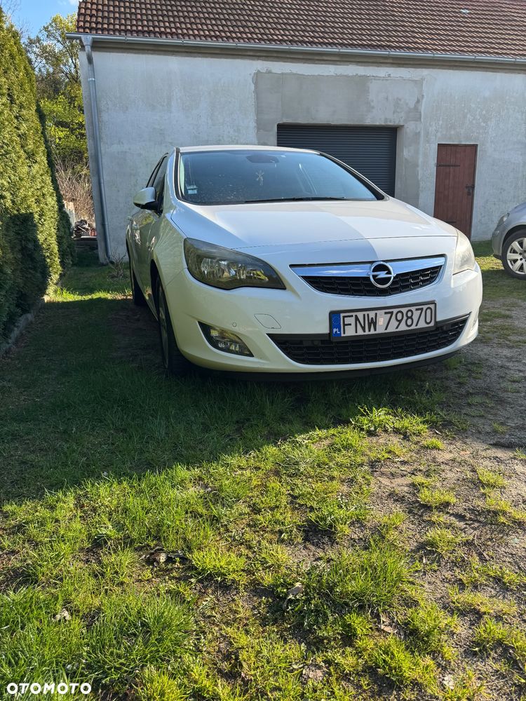 Opel Astra 2.0 CDTI DPF - 1