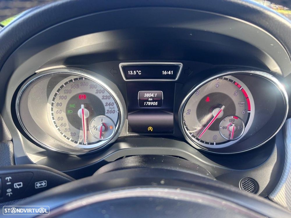 Mercedes-Benz CLA 200 d Shooting Brake Urban - 20