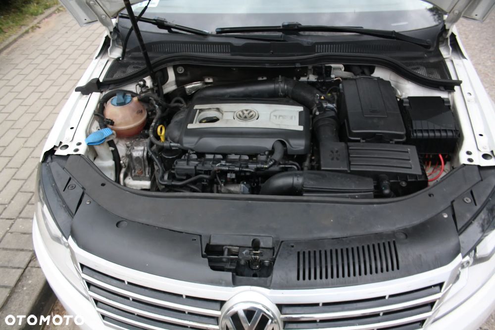 Volkswagen Passat - 16