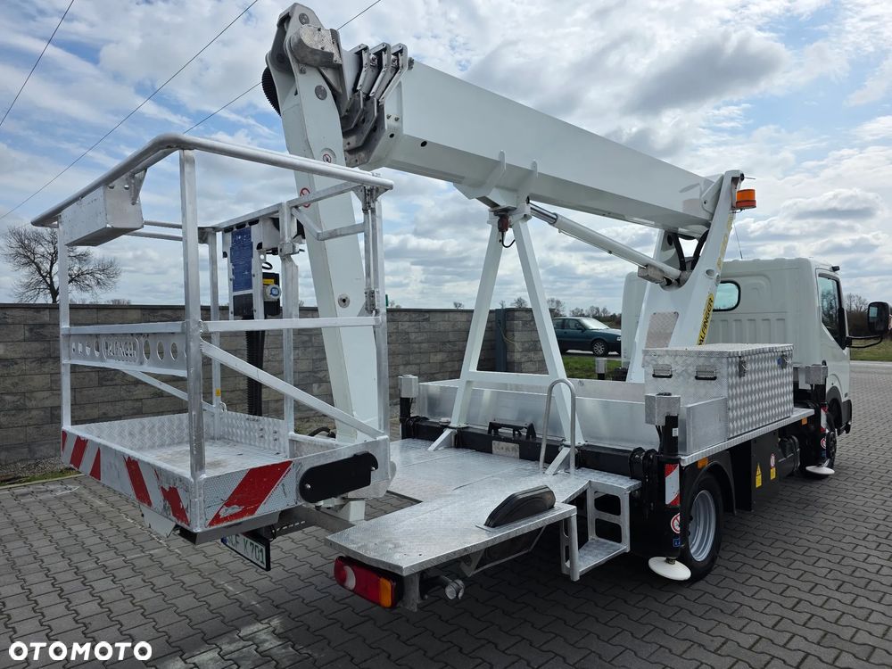 Nissan Cabstar, Palfinger P 210 BK - 3