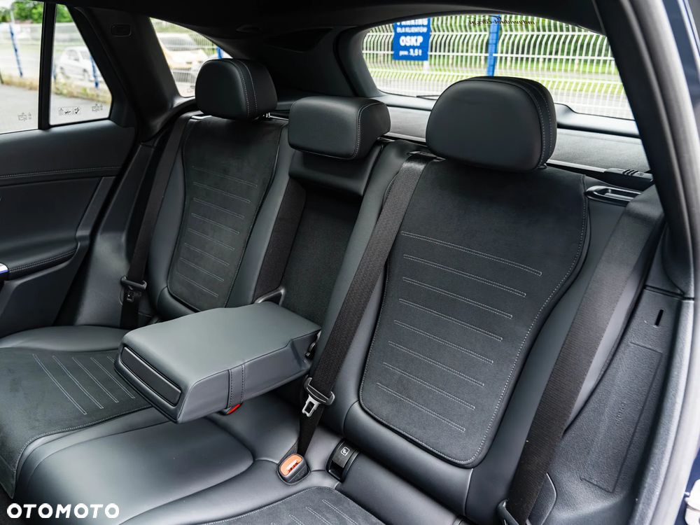 Mercedes-Benz GLC 220 d 4Matic 9G-TRONIC Edition AMG Line - 28