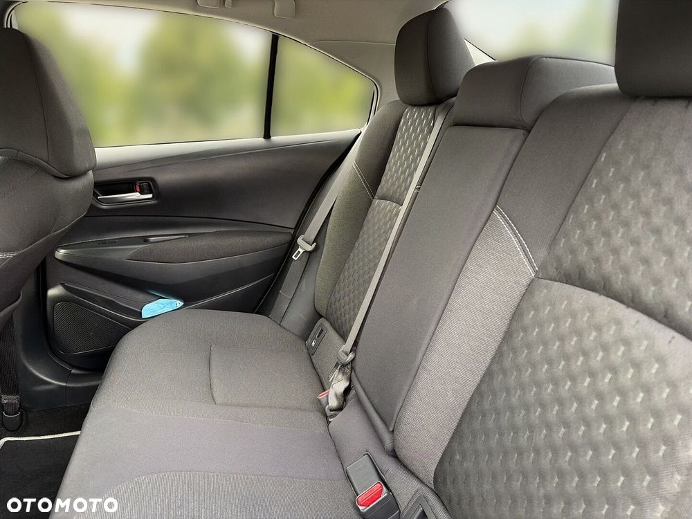 Toyota Corolla 1.8 Hybrid Style - 17
