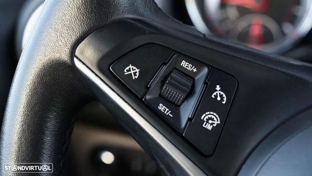 Opel Adam 1.2 Glam - 17