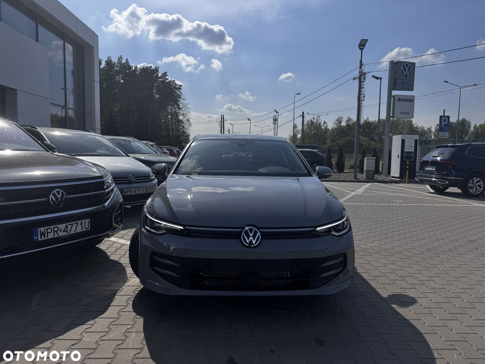Volkswagen Golf - 2