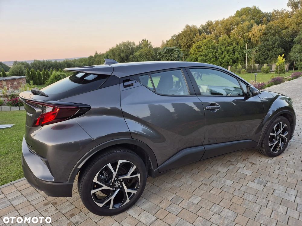Toyota C-HR Style - 3