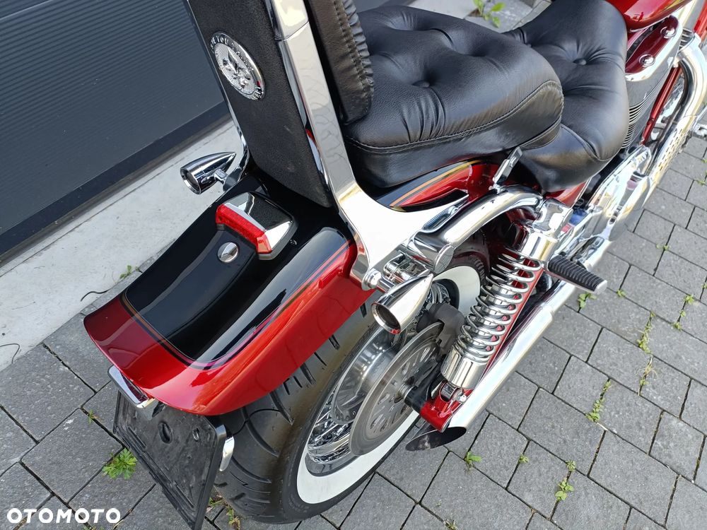 Suzuki Intruder - 8
