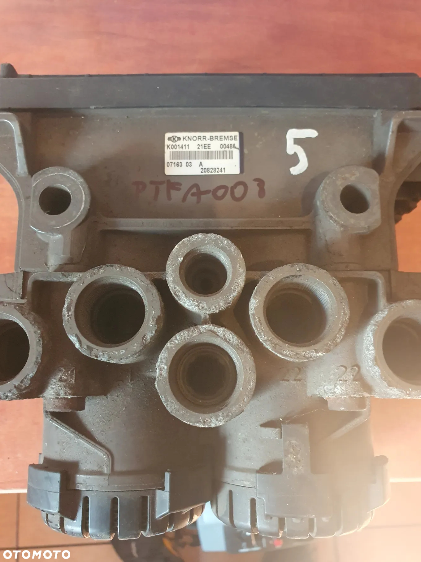ZAWÓR MODULATOR EBS K001411 - 4
