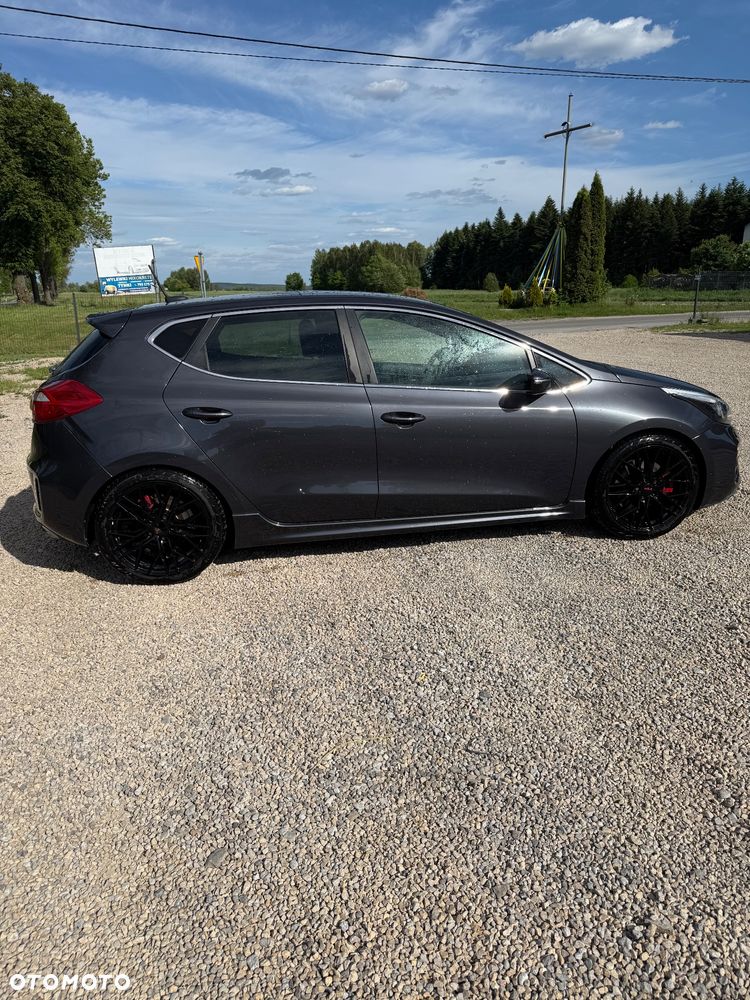 Kia Ceed 1.6 T-GDI GT - 9