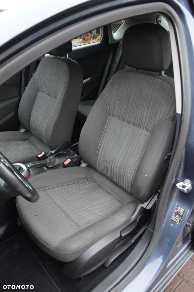 Opel Astra 1.6 150 Jahre - 10