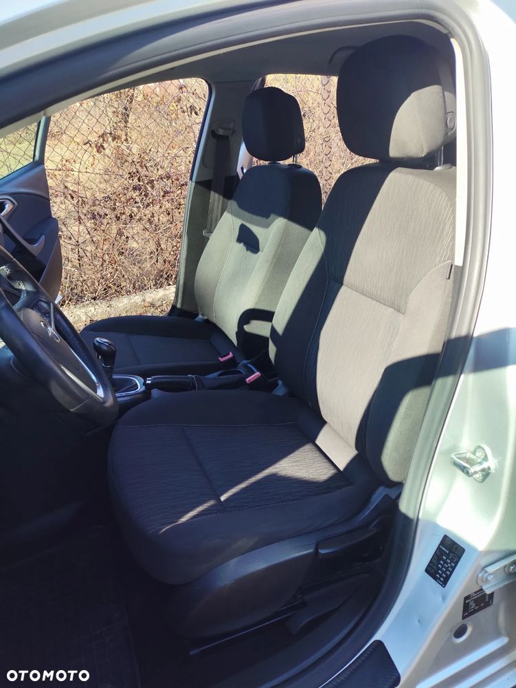 Opel Astra 1.6 CDTI Enjoy - 9