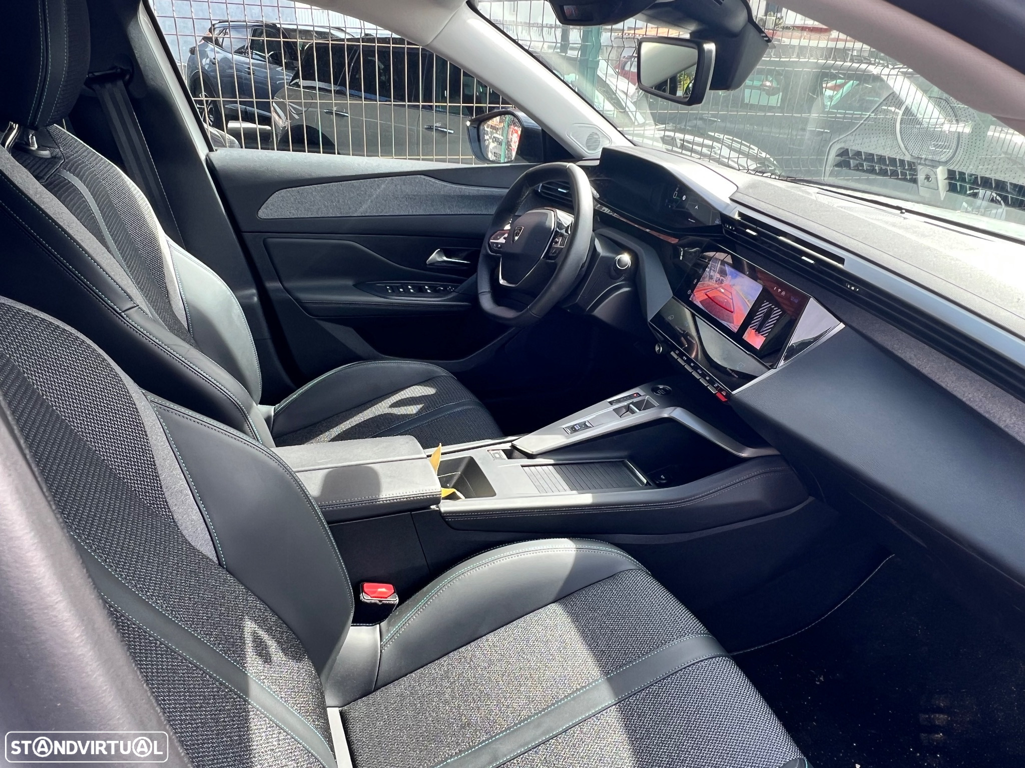 Peugeot 308 1.6 Hybrid Allure Pack e-EAT8 - 7