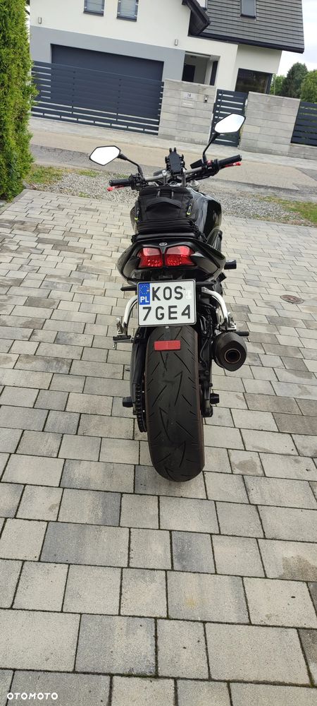 Yamaha FZ - 4