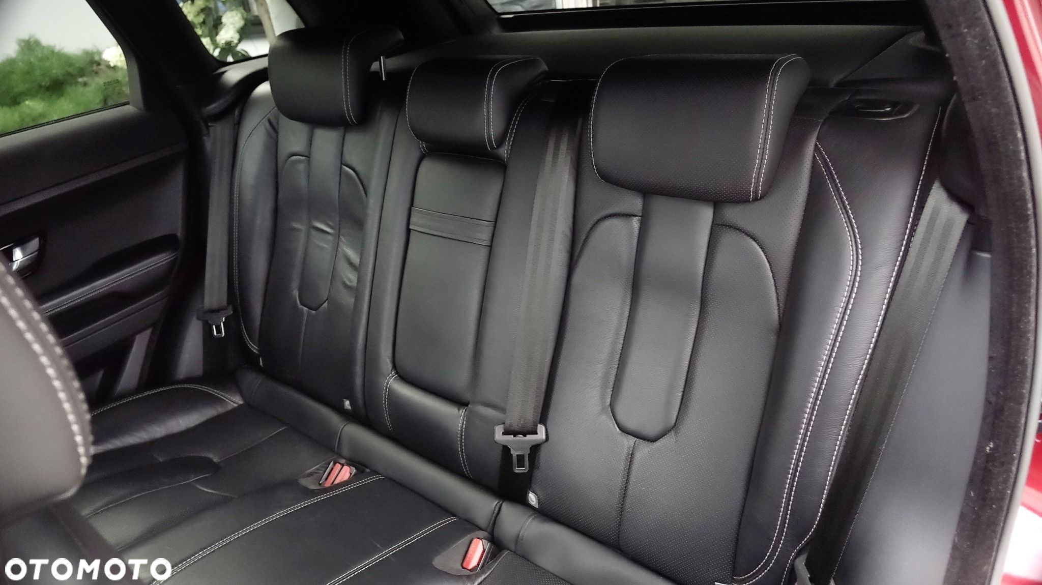 Land Rover Range Rover Evoque - 25