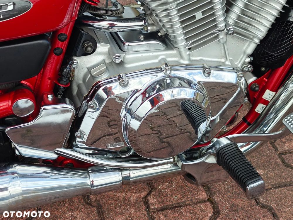 Suzuki Intruder - 11