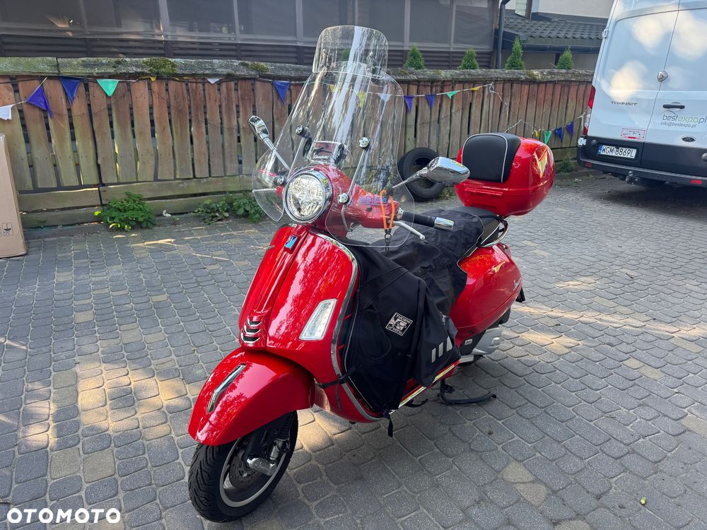 Vespa GTS - 2