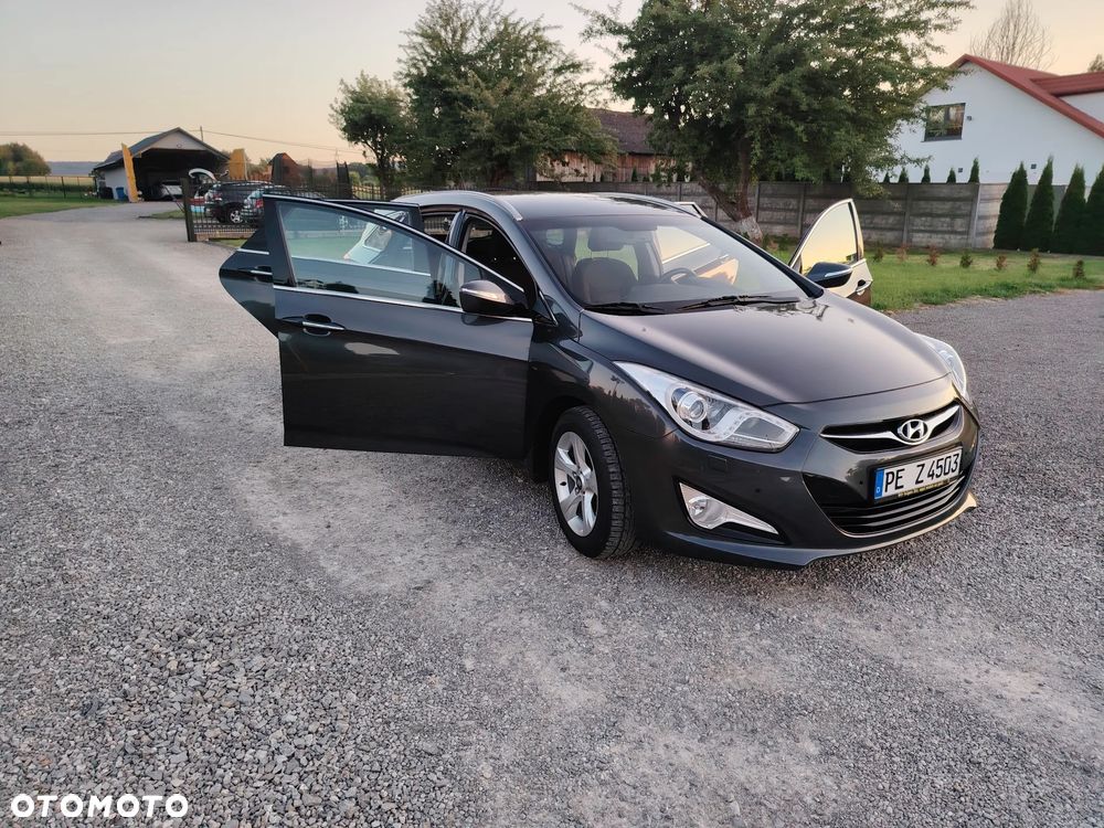 Hyundai i40 Kombi 1.6 Trend - 10