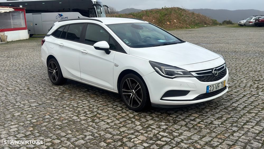 Opel Astra Caravan 1.7 CDTi Cosmo Plus ecoFlex - 3