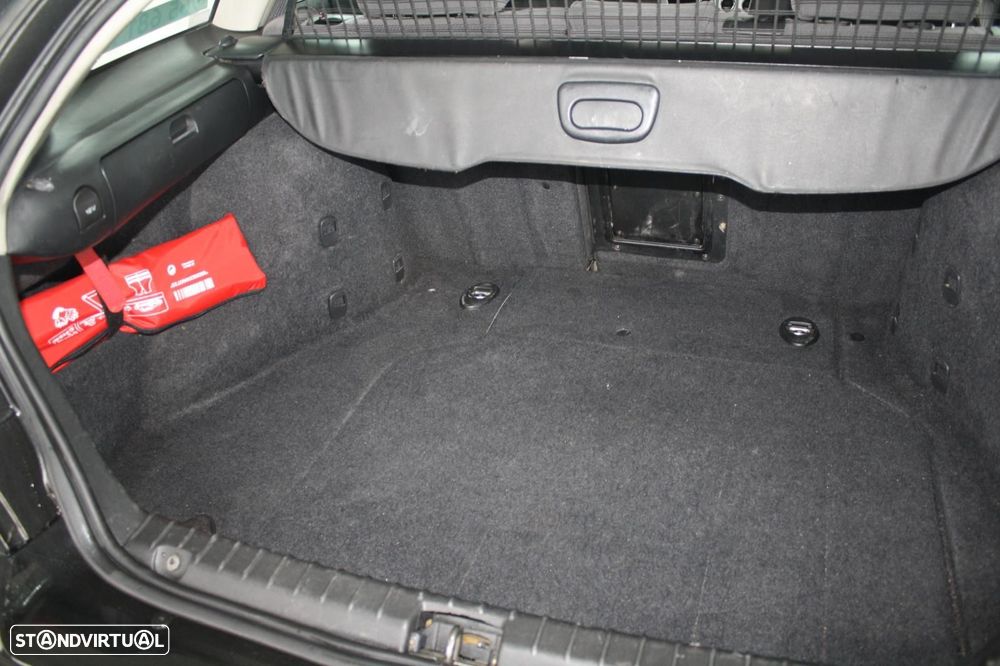 Alfa Romeo 156 1.9 JTD - 8