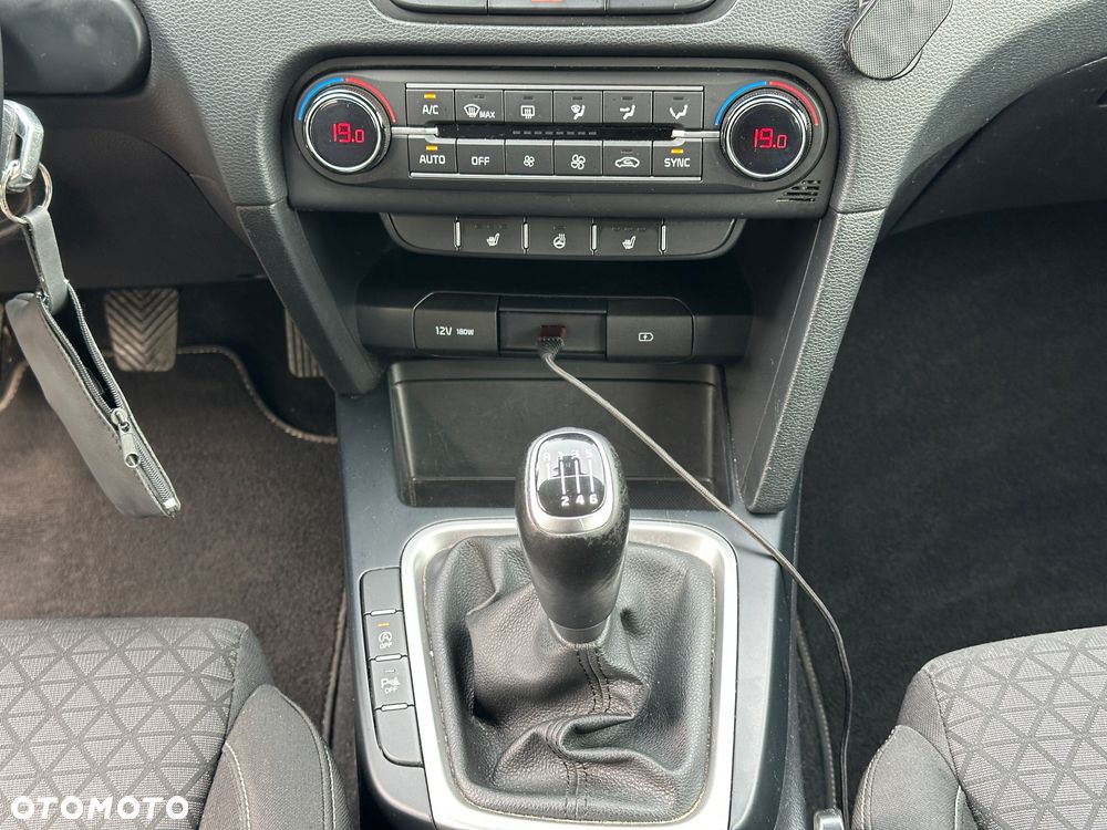 Kia XCeed 1.5 T-GDI OPF BLACK XDITION - 19