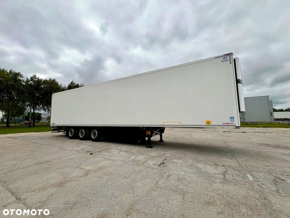 Schmitz Cargobull SKO 24/L - 2