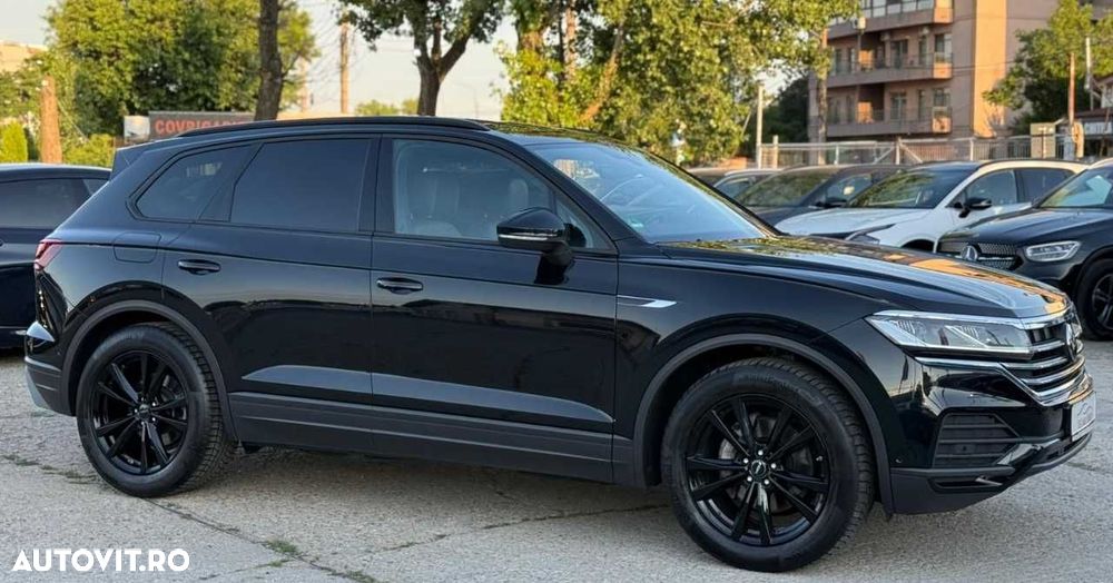 Volkswagen Touareg - 12