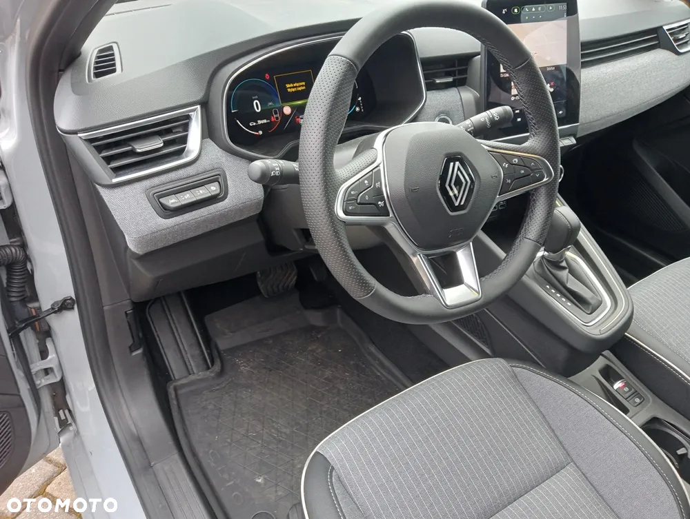 Renault Clio - 10