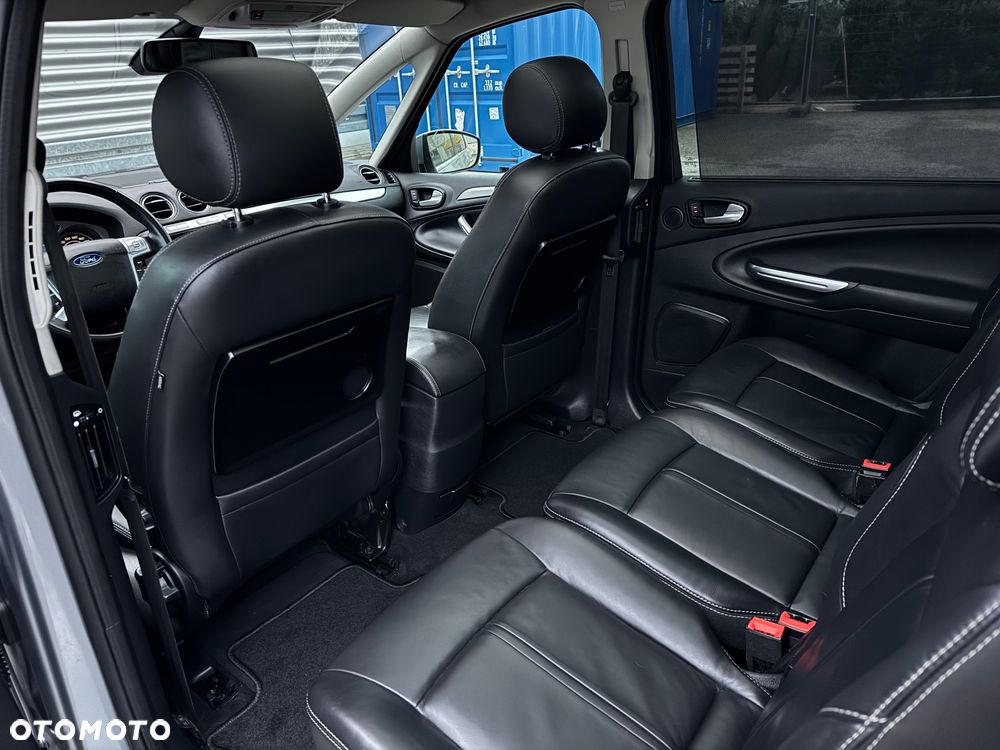 Ford S-Max - 27