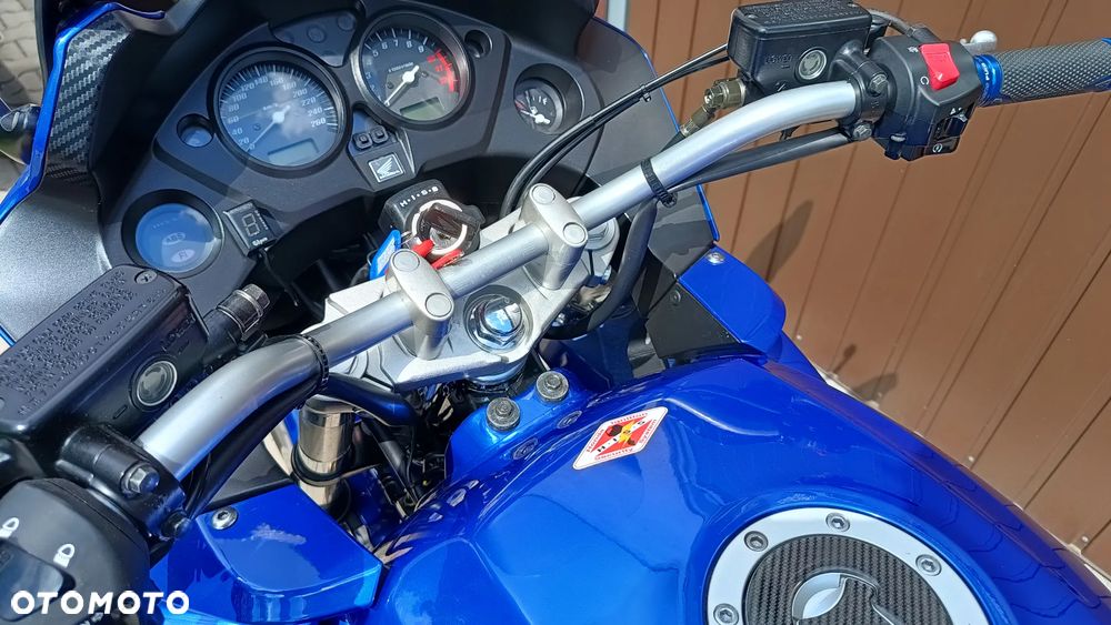Honda CBF - 35