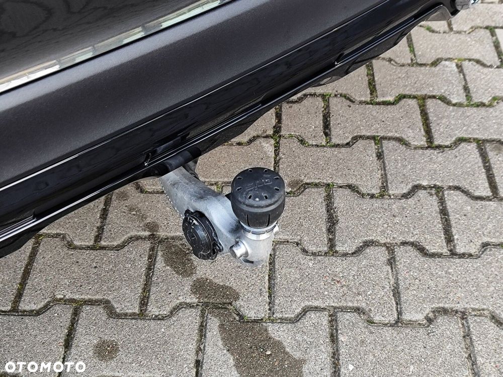 Mercedes-Benz GLC - 39