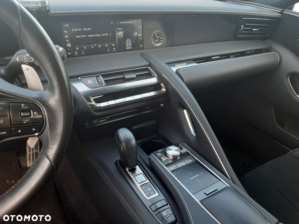 Lexus LC 500h - 16